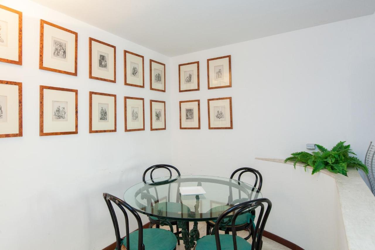 Apartment Dora Trevi